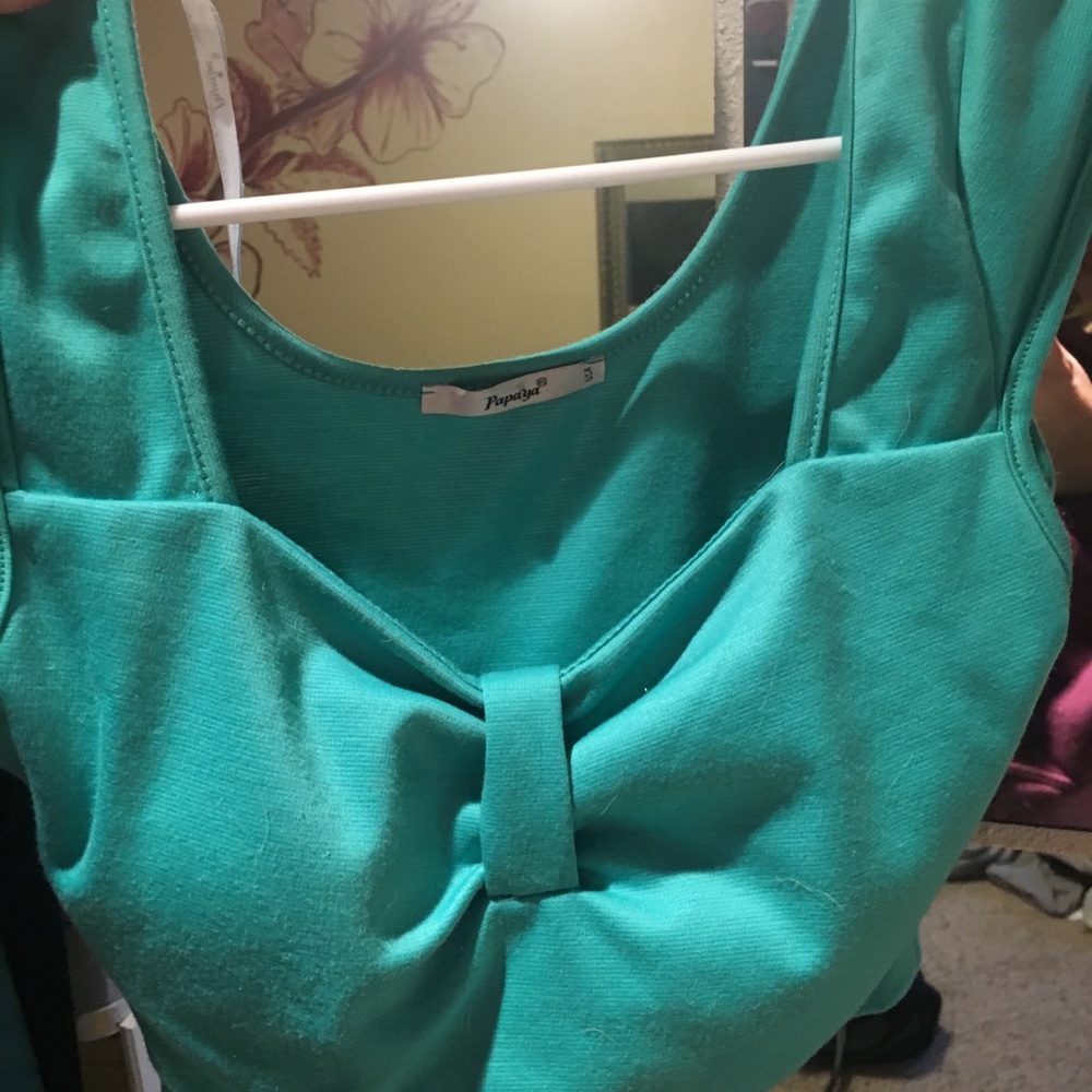 Crop top